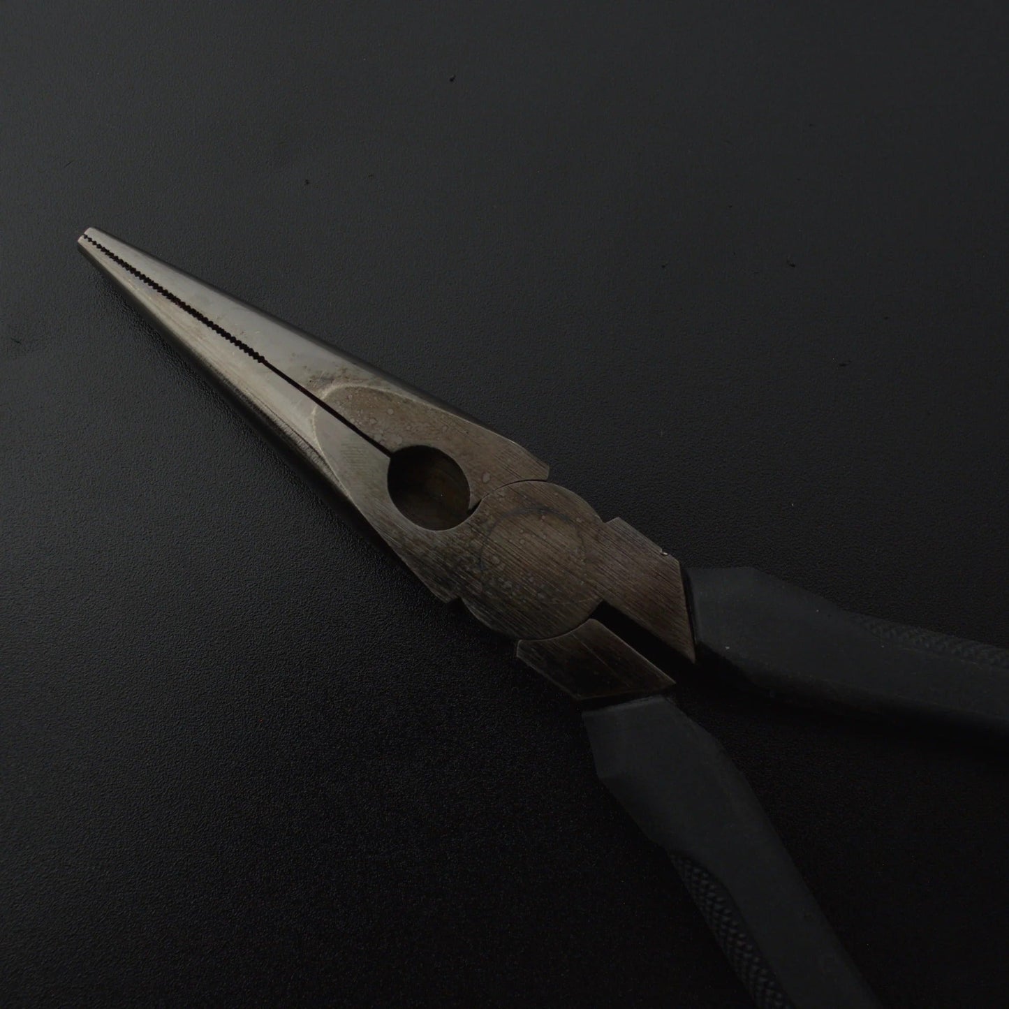 Fujiya Kurokin 350-150BG Long Nose Pliers