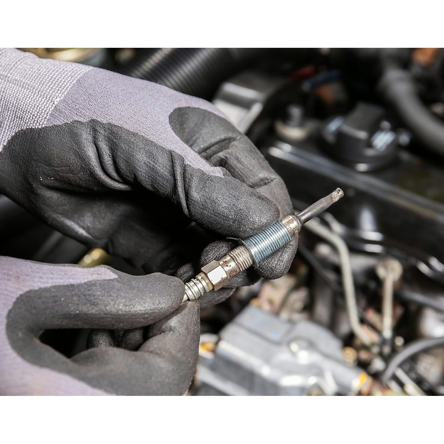 Hazet 4760-M10X1/9 Glow plug repair set