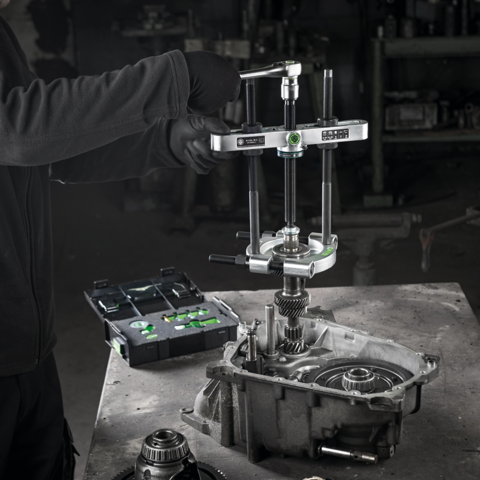 Kukko 18-0 | Puller, up to spread, 150 mm reach M10