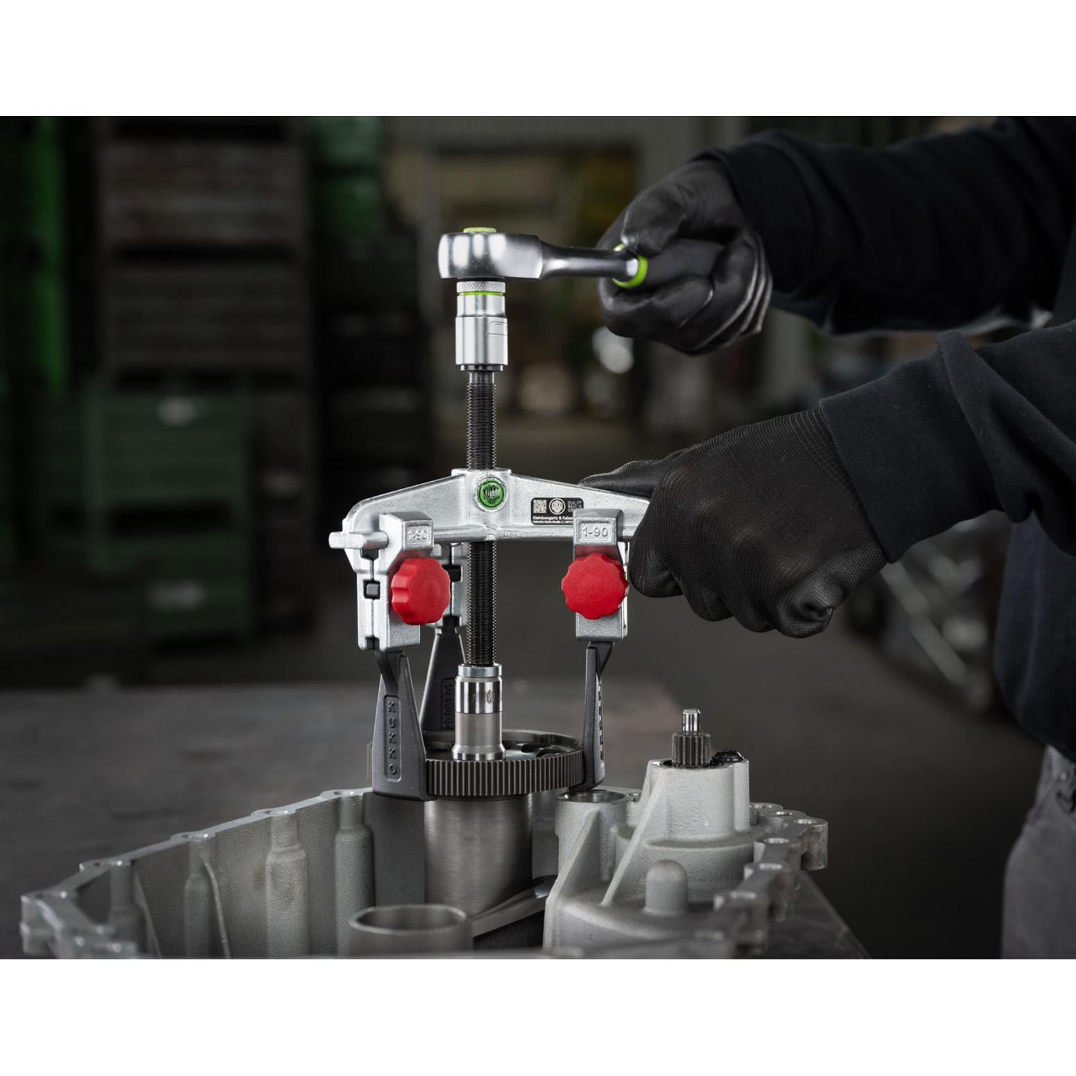 Kukko 30-3+S | 3-Jaw Universal Puller With Narrow, Quick Adjustment Jaws, up to 250 mm Spread, 200 mm Reach