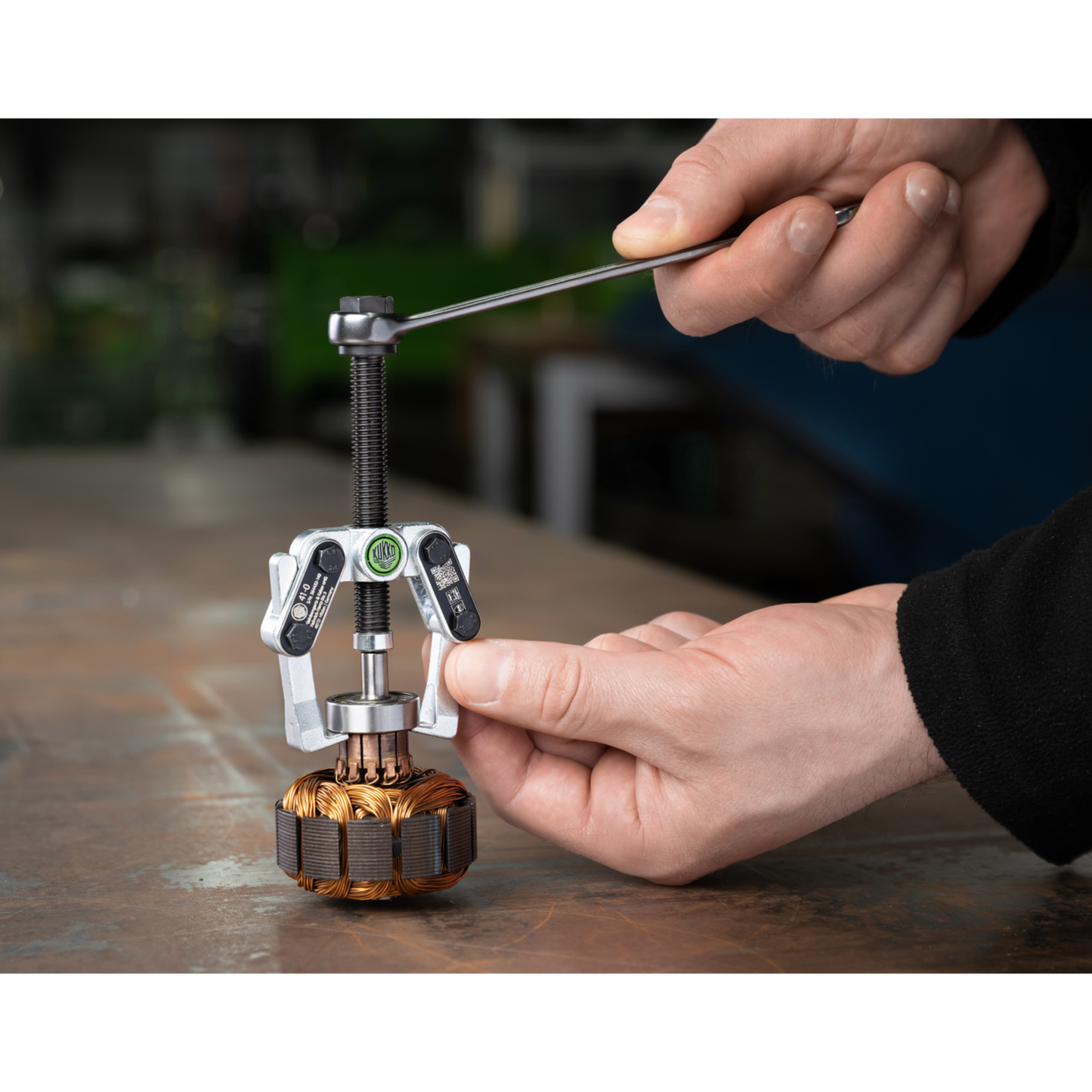 Kukko 41-0 | 2-jaw universal puller with swiveling jaws, up to 60 mm spread, 40 mm reach