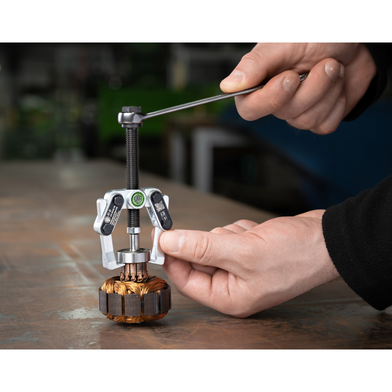 Kukko 41-0 | 2-jaw universal puller with swiveling jaws, up to 60 mm spread, 40 mm reach