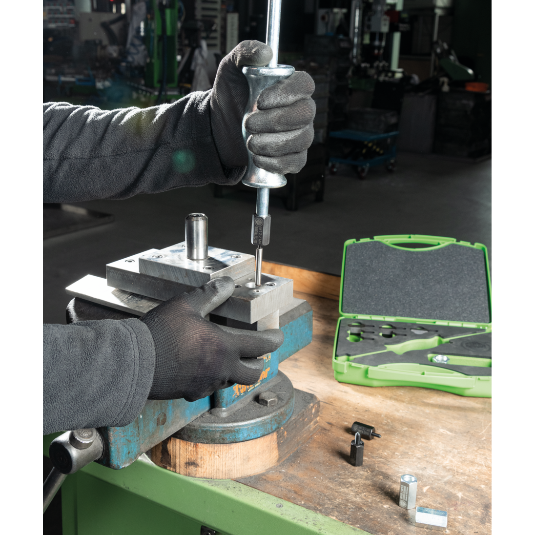 Kukko KS-22-01 | 10-piece sliding hammer set in set with thread adapters in various sizes